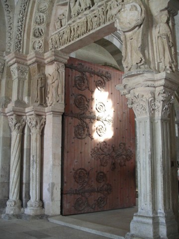 BasiliqueVezelay110.JPG
