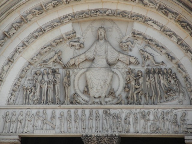 BasiliqueVezelay125.JPG