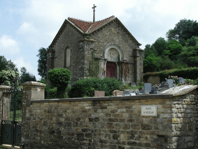 CimetiereTharoiseau001.JPG